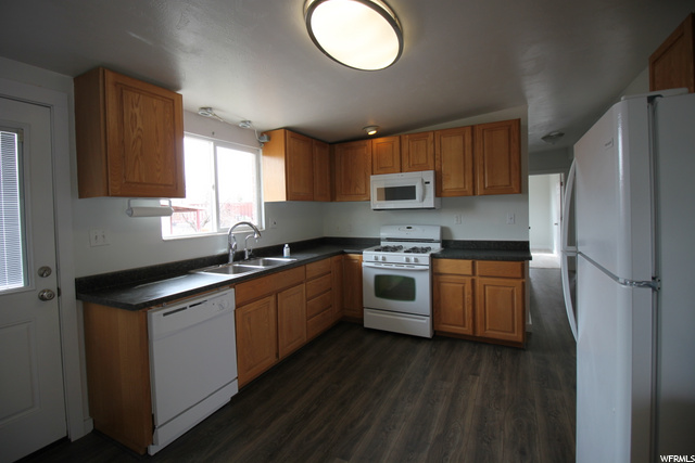 420 N Ann St, Clearfield, UT 84015 — photo 4