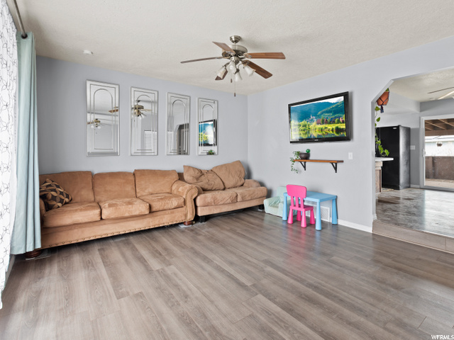 352 W 2400 S, Clearfield, UT 84015 — photo 3