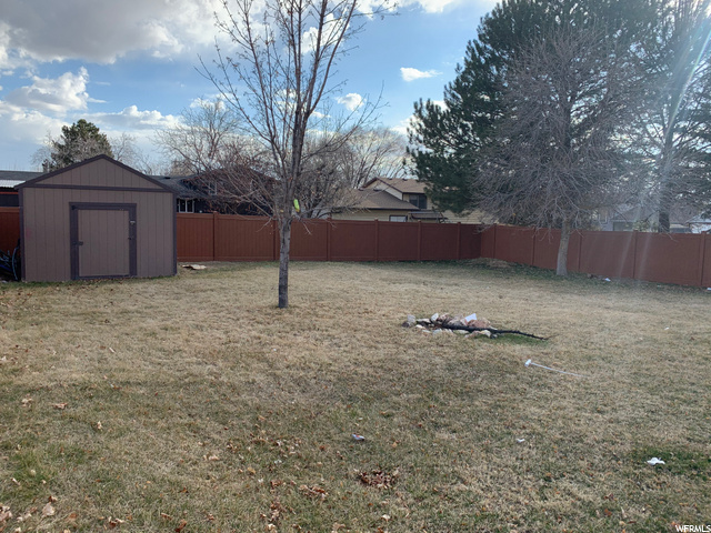 641 W 1635 N, Clinton, UT 84015 — photo 6