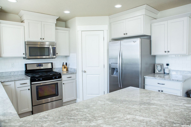 582 N 540 E, Smithfield, UT 84335 — photo 9