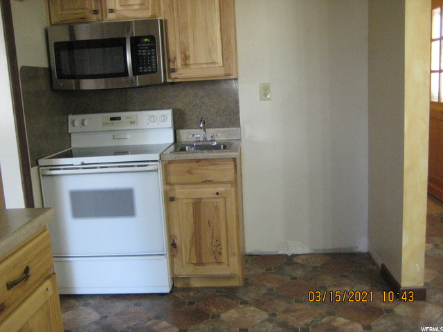 781 N 200 E, Tremonton, UT 84337 — photo 6