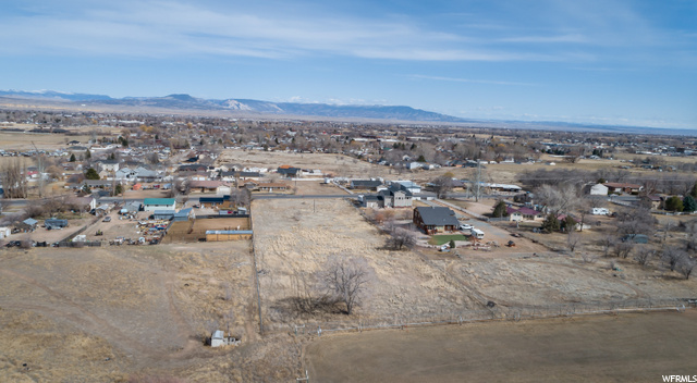 632 S 2500 W, Maeser, UT 84078 — photo 10