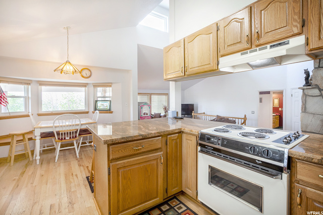 1463 Bluebell Dr, Bountiful, UT 84010 — photo 10