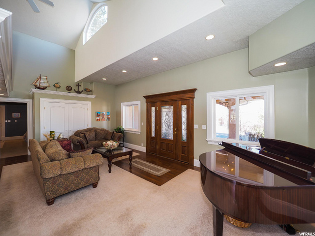 625 E Millcreek Way S, Bountiful, UT 84010 — photo 2