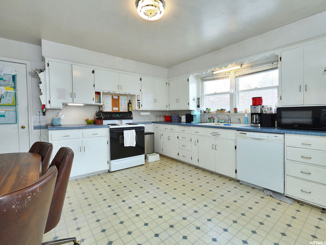 586 E Center St, Orem, UT 84097 — photo 11