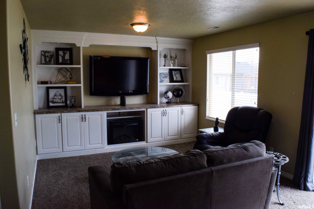 4022 S 2725 W, Roy, UT 84067 — photo 12
