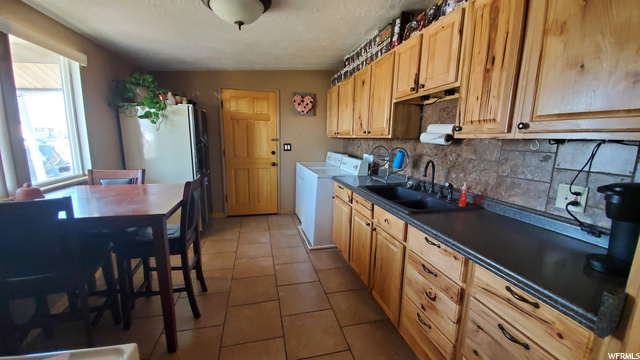 422 N Monroe Blvd, Ogden, UT 84404 — photo 2