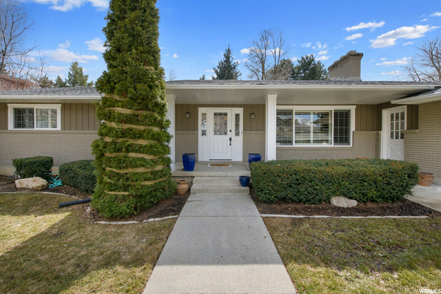 2836 E Robidoux Rd, Sandy, UT 84093 — photo 2