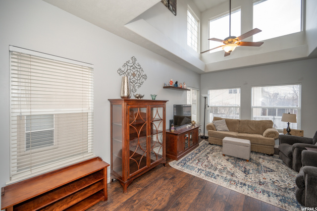 739 E Sand Dollar Dr, Sandy, UT 84094 — photo 4