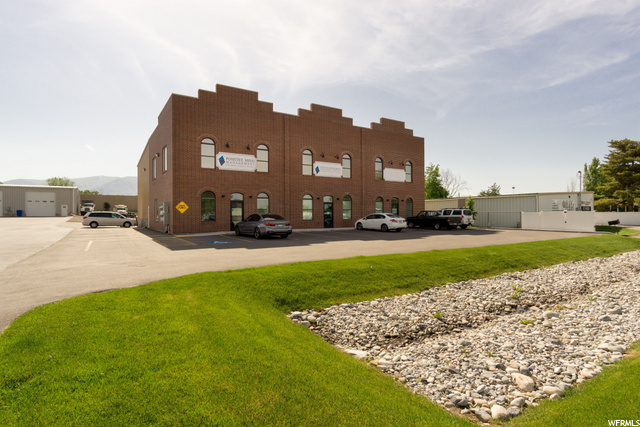 1990 N 2000 W, Farr West, UT 84404 — photo 10