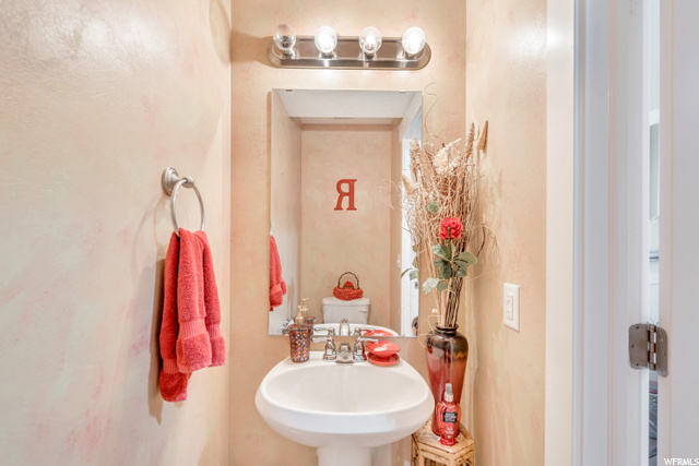 358 S 1285 E, Hyrum, UT 84319 — photo 7