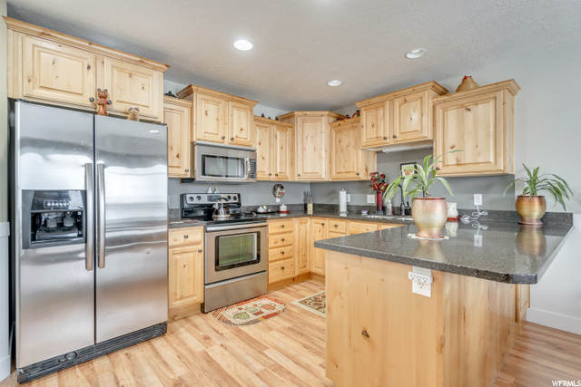 358 S 1285 E, Hyrum, UT 84319 — photo 2