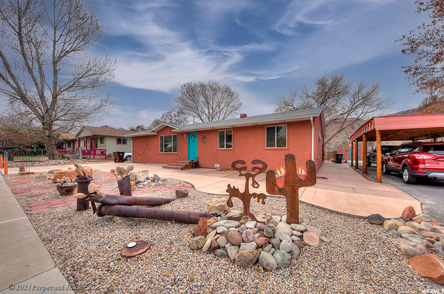 565 W Bartlett St, Moab, UT 84532 — photo 9