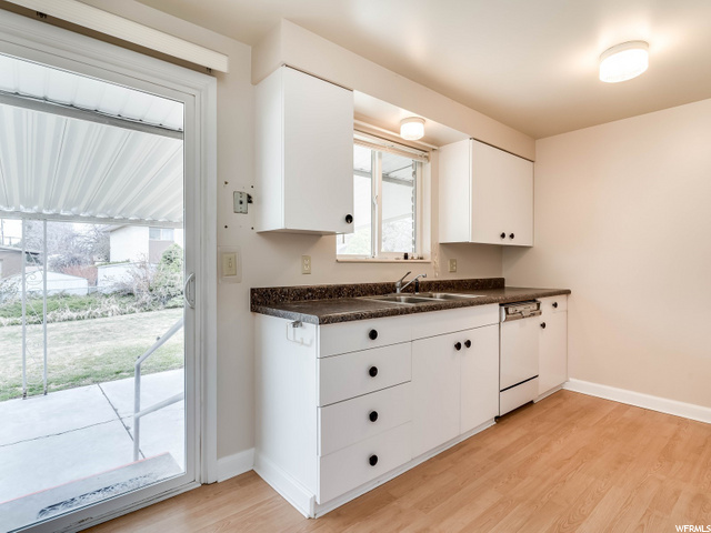 320 W 2250 N, Sunset, UT 84015 — photo 7