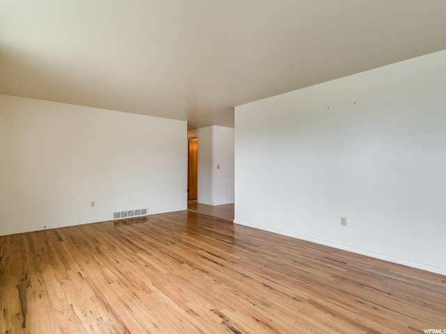 320 W 2250 N, Sunset, UT 84015 — photo 5