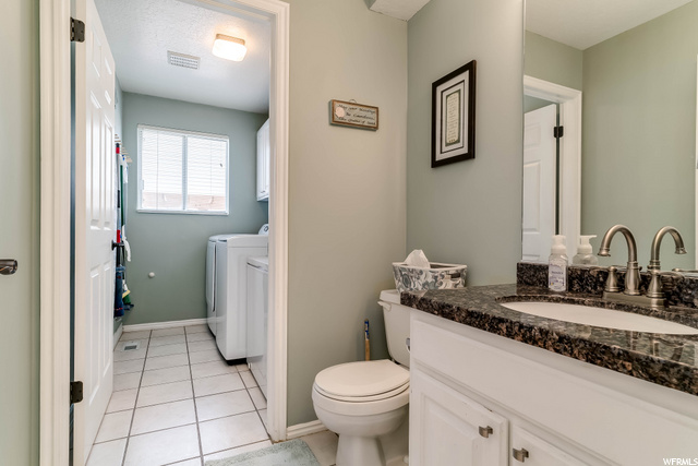 1084 E 1525 N, Layton, UT 84040 — photo 11