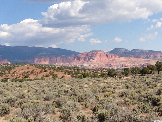 1100 S 1900 E, Teasdale, UT 84773 — photo 2