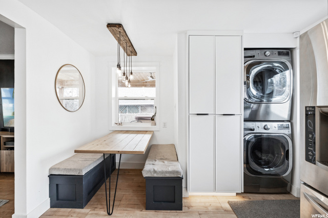 Kitchen Nook and Laundry Closet