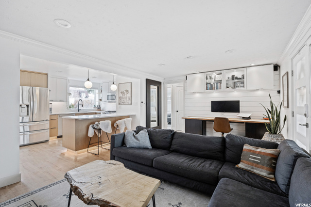 Family Room/Kitchen