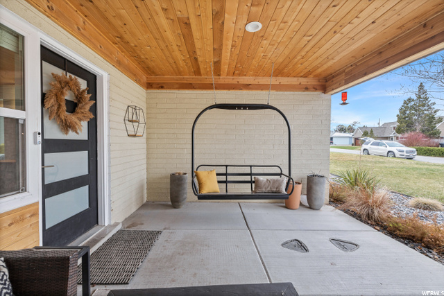 8445 S 1475 E, Sandy, UT 84093 — photo 9