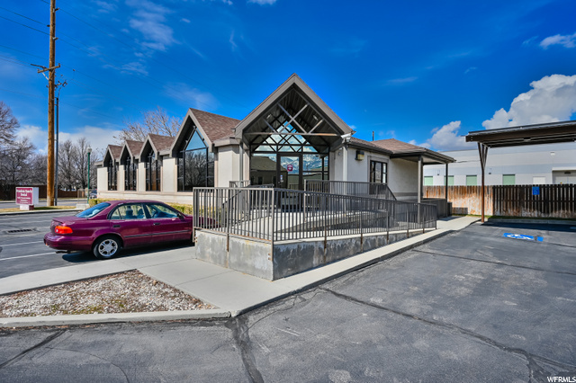 167 S Orem Blvd, Orem, UT 84058 — photo 2
