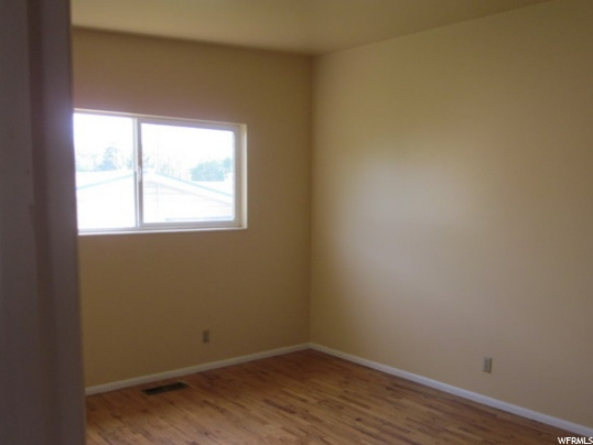 east bedroom