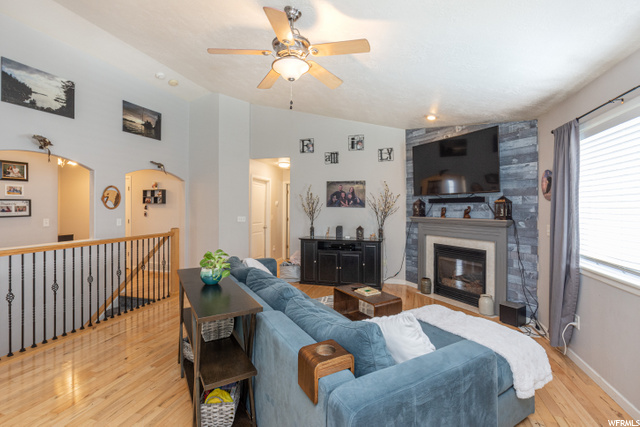 1587 E 925 S, Clearfield, UT 84015 — photo 4