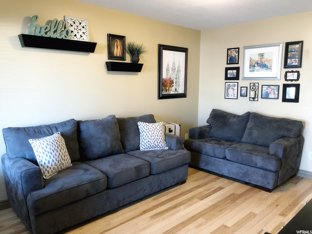 752 E Clearwater Ct, Layton, UT 84041 — photo 2