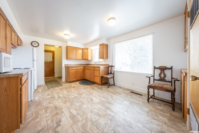 175 W 100 S, Hyrum, UT 84319 — photo 6