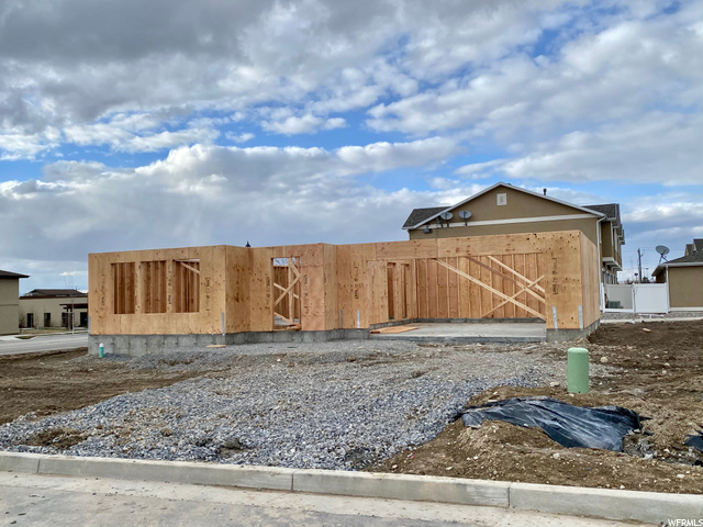 411 E 2130 N, North Logan, UT 84341 — photo 4