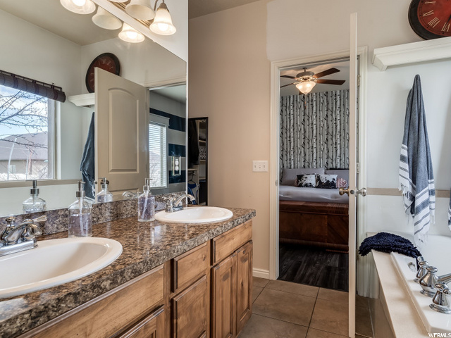1362 W 2340 N, Clinton, UT 84015 — photo 10