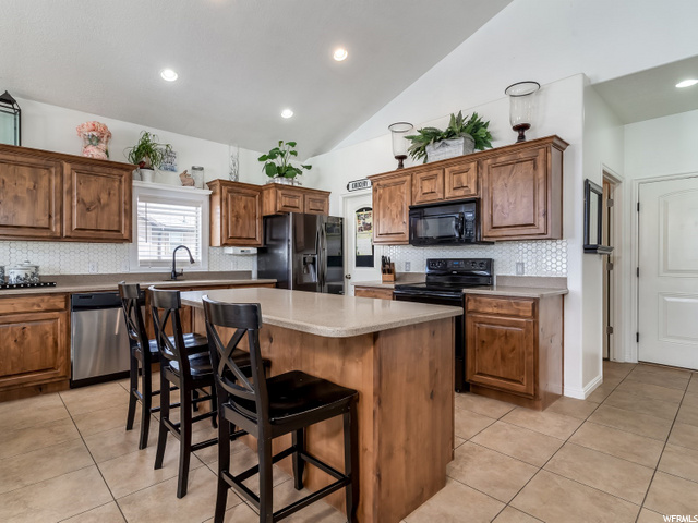 1362 W 2340 N, Clinton, UT 84015 — photo 5