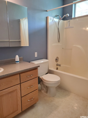 320 E 2440 N, North Logan, UT 84341 — photo 7