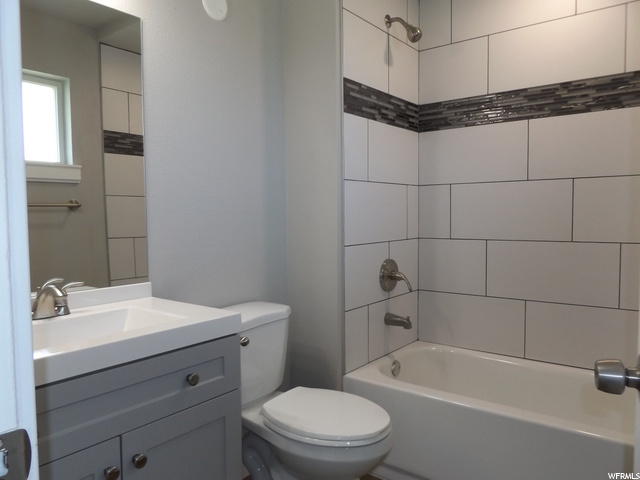 852 E Larkspur Dr, Sandy, UT 84094 — photo 8