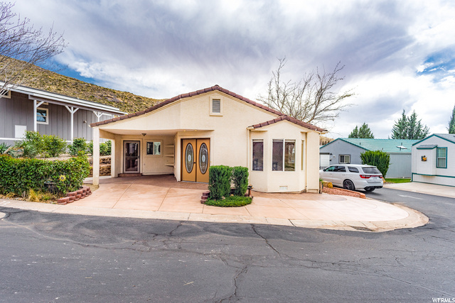 72 Redbluff Dr, Hurricane, UT 84737 — photo 2