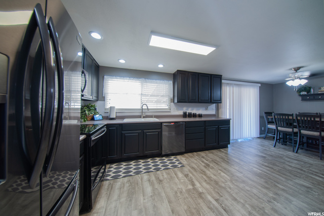 160 S 200 E, Orangeville, UT 84537 — photo 9