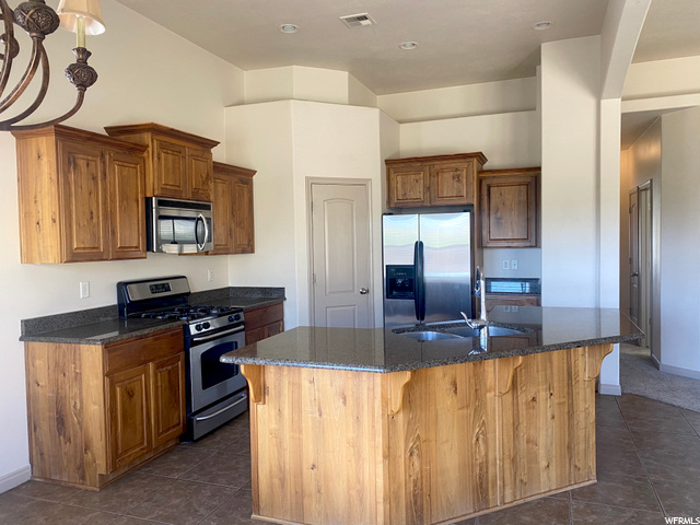 1116 E Silver Shadows Dr, Washington, UT 84780 — photo 11