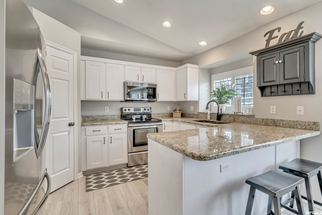 8457 S 935 E, Sandy, UT 84094 — photo 5