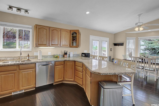 2022 N 1650 E, Layton, UT 84040 — photo 6