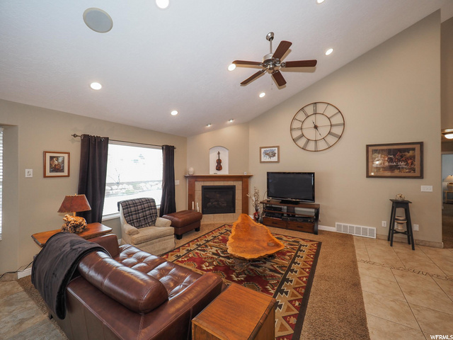 1565 Canyon View Dr, Perry, UT 84302 — photo 5