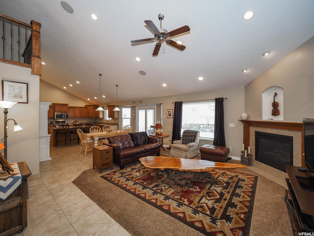 1565 Canyon View Dr, Perry, UT 84302 — photo 4