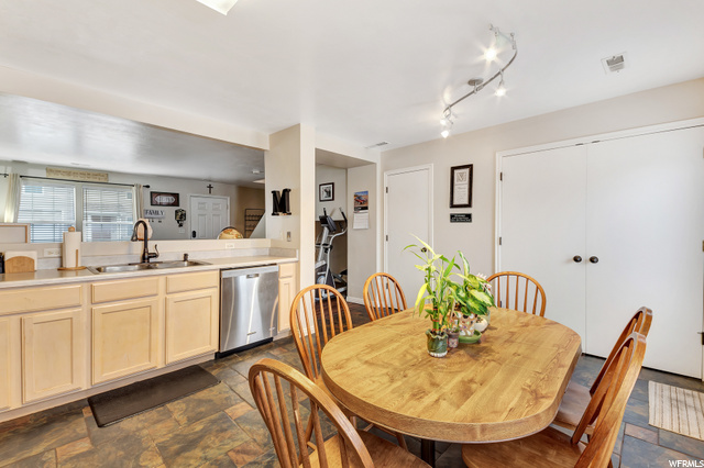 1983 N 2225 W, Clinton, UT 84015 — photo 5