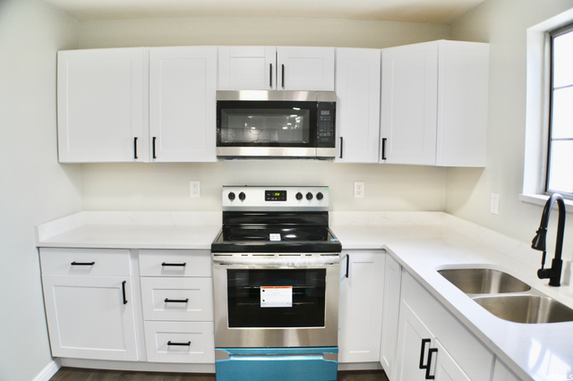 683 E Vine St, Murray, UT 84107 — photo 6