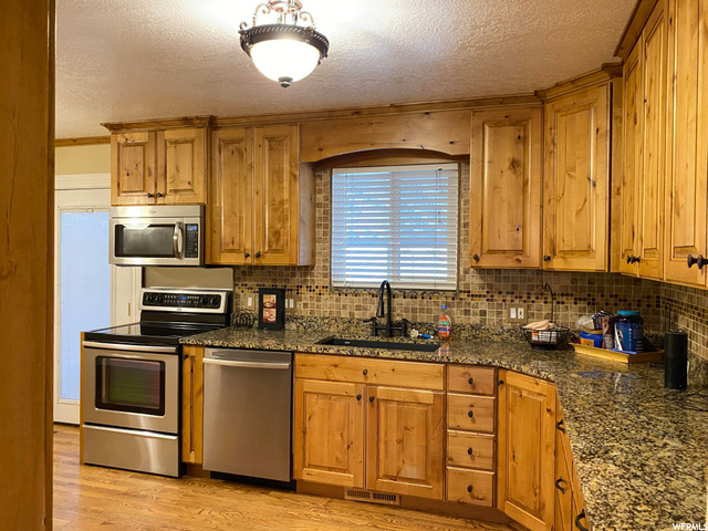 237 E 9430 S, Sandy, UT 84070 — photo 8