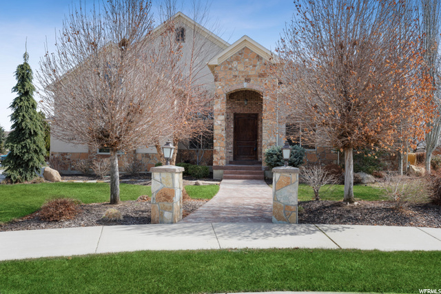 10289 S Royal Vista Cv W, South Jordan, UT 84095