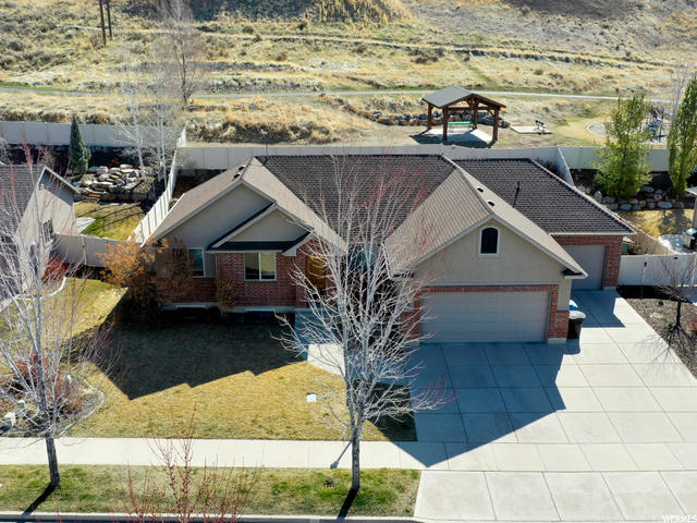 1140 Grandview Dr, Providence, UT 84332 — photo 3