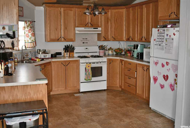 438 E 200 S, Nephi, UT 84648 — photo 6