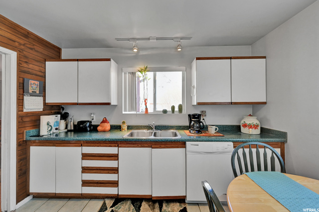 6291 S 400 E, Murray, UT 84107 — photo 9