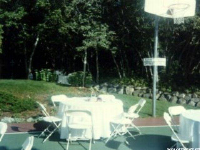 636 Woodridge Dr, Layton, UT 84040 — photo 2