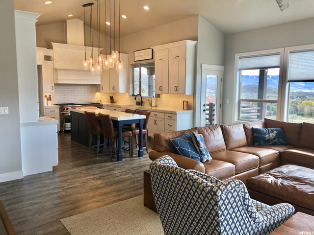 kitchen/living
